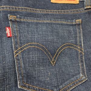 Levi's Dark Blue Capris ,Womens,Size 28,New,Stylish and Comfortable!